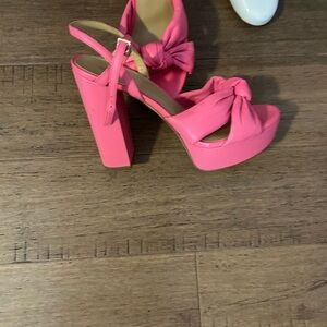 New Michael Kors Pink Josie knot platform sandal, size 9.5